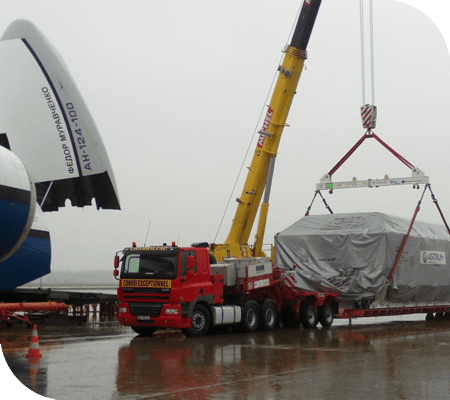 Loading Cargo to Antonov