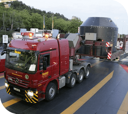 Transporting Ariane 5 SYLDA Structure